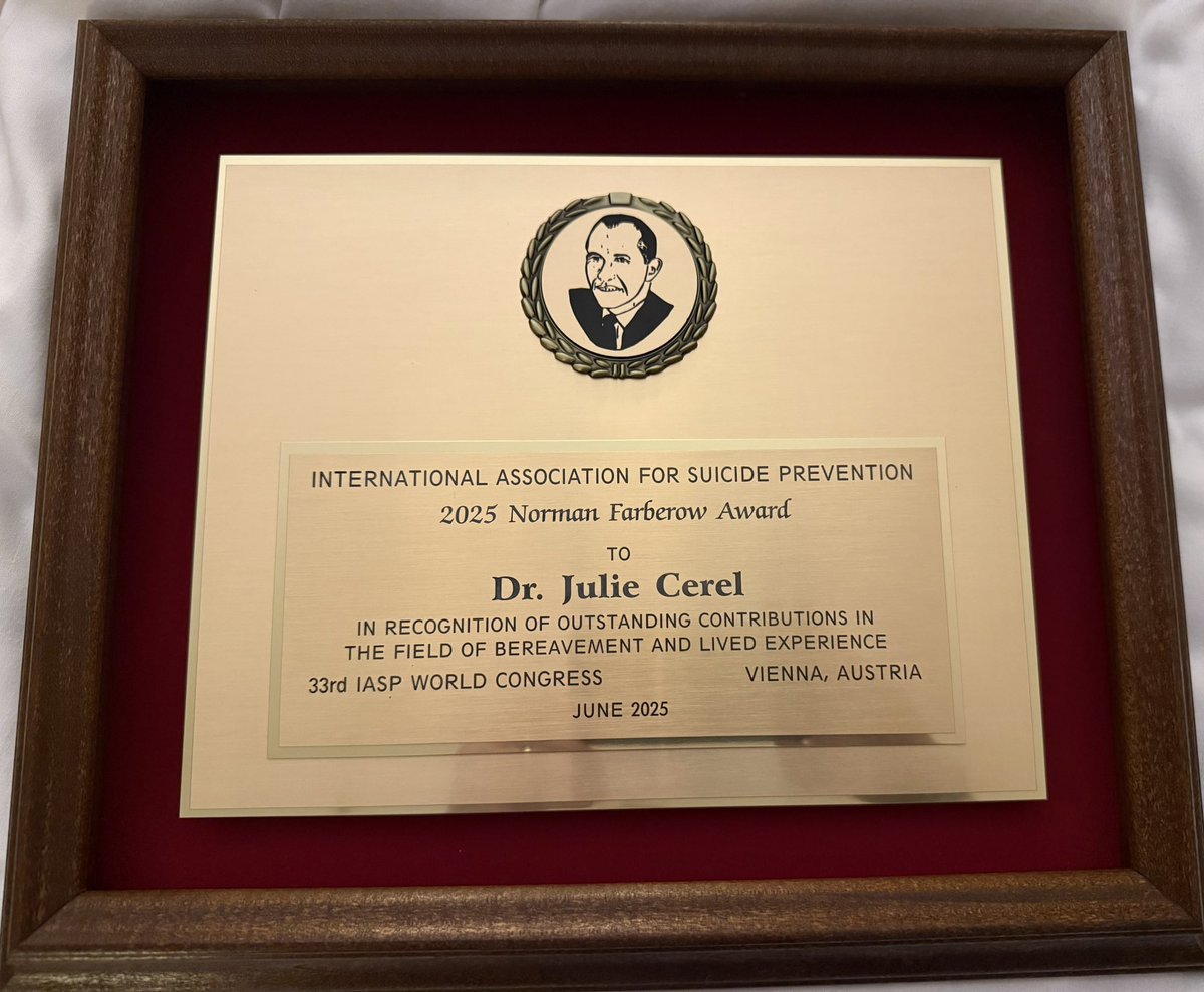 Julie Cerel tweet media