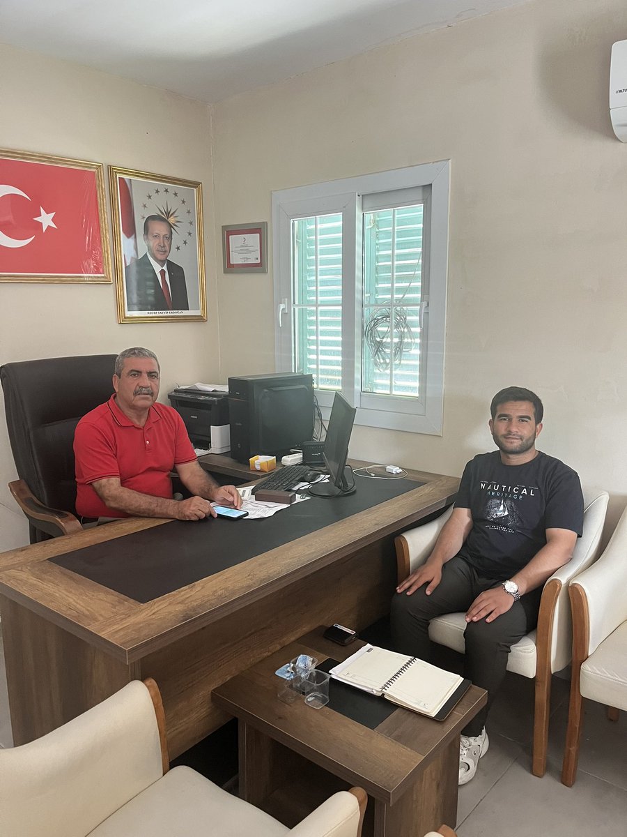 📍Solaklı 

Cumhuriyet Mahalle Muhtarı Sn. Cemal Altundağ’ı ziyaret ettik. Mahallemizin sorunları , talepleri ve çözüm önerileri üzerine verimli bir görüşme gerçekleştirdik. Muhtarımıza nazik misafirperverliği ￼ için teşekkür ederim.