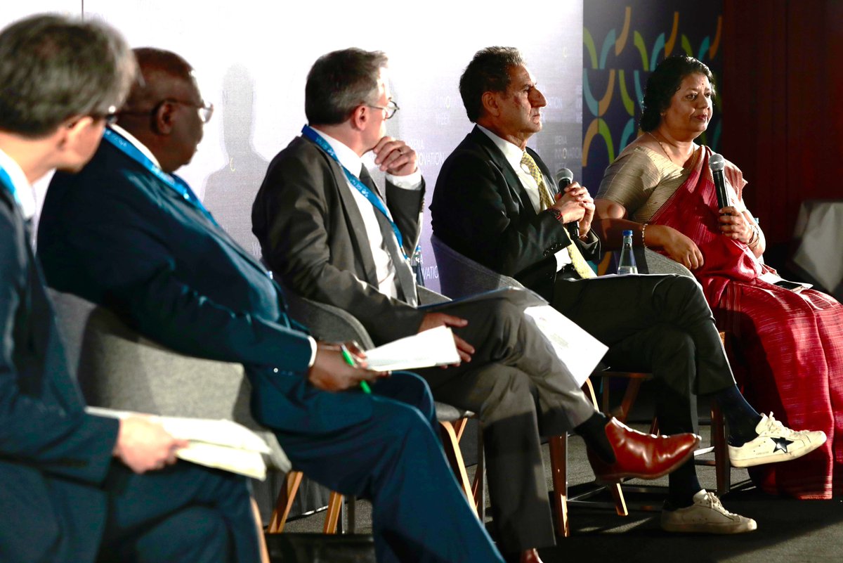 #IIW2025 opened with a powerful high-level dialogue!
Global policymakers explored how innovation in #infrastructure, markets, and digitalisation is key to delivering on the #COP28 pledge — while ensuring energy remains reliable, affordable, and equitable. The path to 11.2 TW of