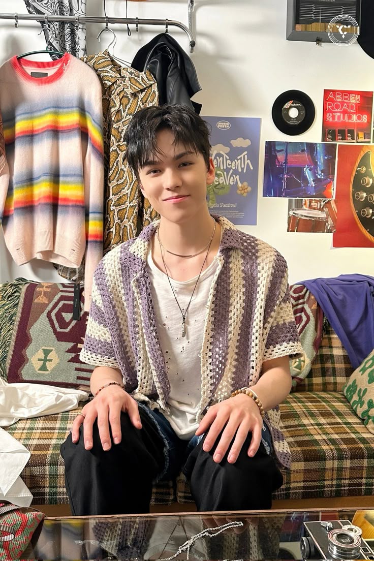 HVC_INA's tweet photo. ⭐️ Dollys &amp; Carats ⭐️ 

Mari berikan kata-kata afirmasi untuk vernon dengan hastag berikut. Admin mulai lebih dulu. 

Terima kasih Vernon telah lahir ke dunia dan memilih menjadi anggota Seventeen. Berkatmu kami dapat tersenyum❤️

#bright_smile_vernon #VERNON https://t.co/nxyeEB9SyY
