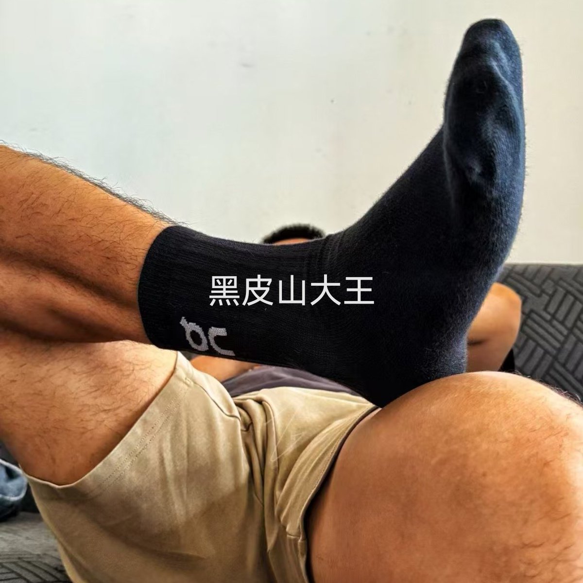 In85397697's tweet photo. 刚运动完来闻 https://t.co/huW5gEvGjJ