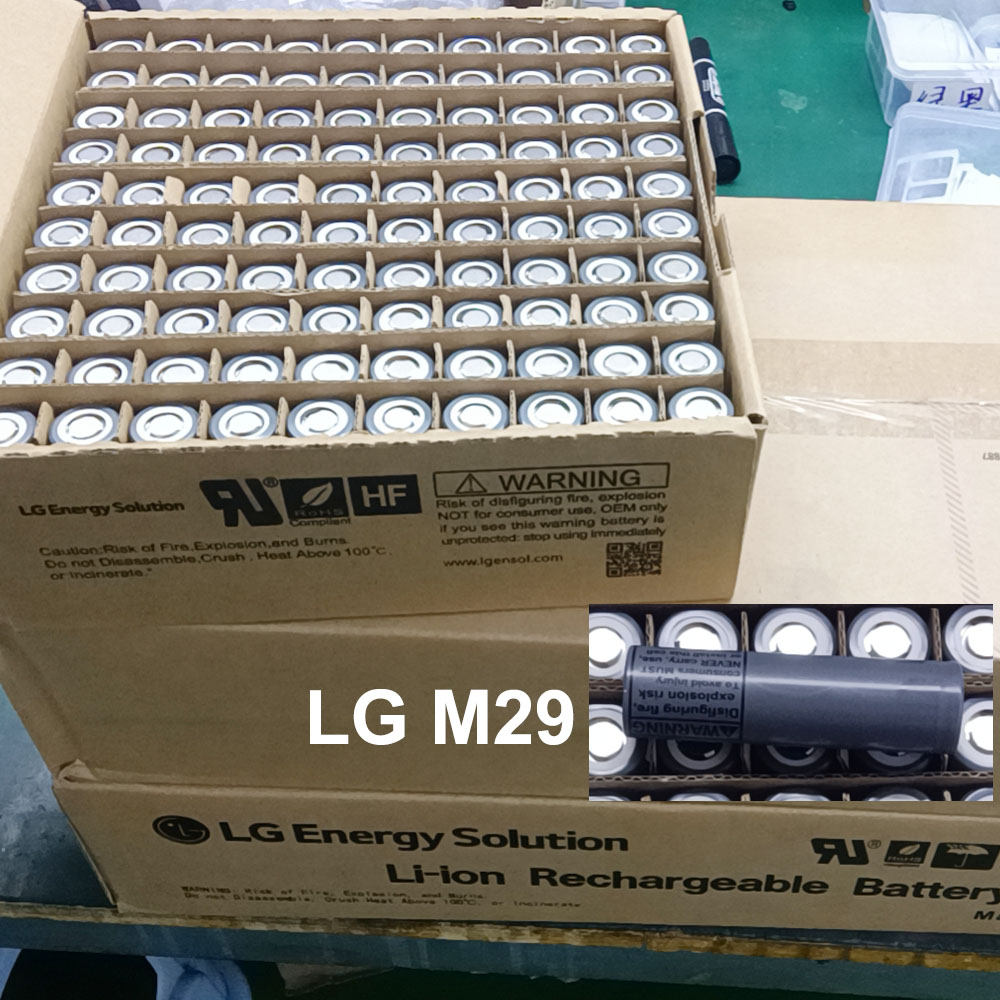 somogear's tweet image. SomoGear Tactical Scout Light is coming, Order now and comes with LG M29 18650 Battery!

#Somogear #Airsoft #TacticalFlashlight #EDCFlashlight #WeaponLight #LEDFlashlight #TacticalGear