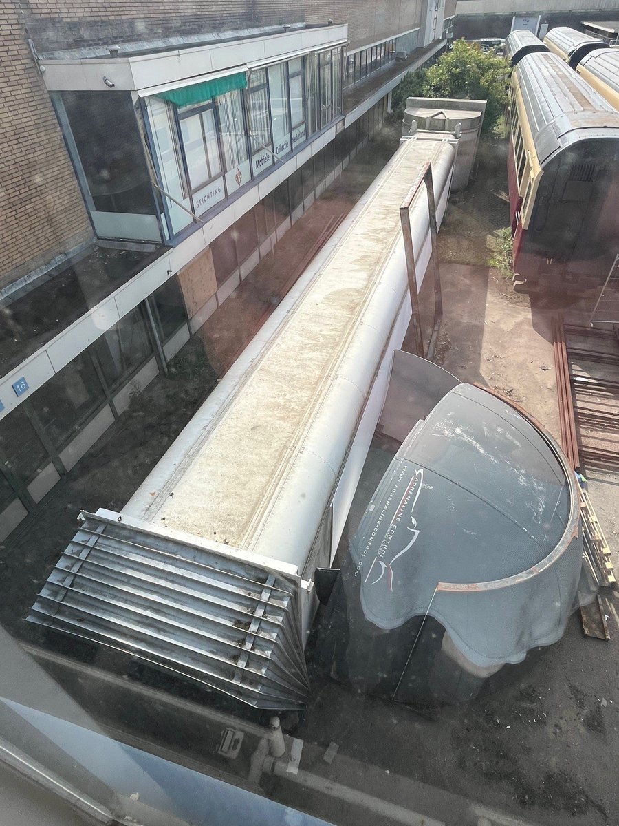 PERSBERICHT  - IEMAND EEN SCHIPHOL SLURF? 

Zie het volledige bericht 
facebook.com/NederlandsTran…
 of Instagram 

#sluiten #einde #erfgoed #treinen #TEE #vliegtuigen #Fokker #transport #dank #bezoekers #vrijwilligers #fans #donateurs