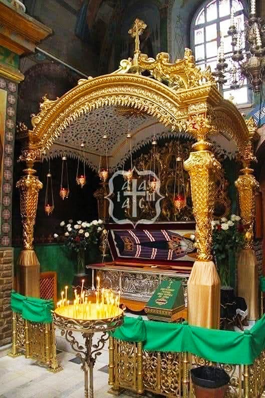 Αγία λείψανα Αγίου Λουκά ιατρού στην Κριμαία 
Χρόνια πολλά