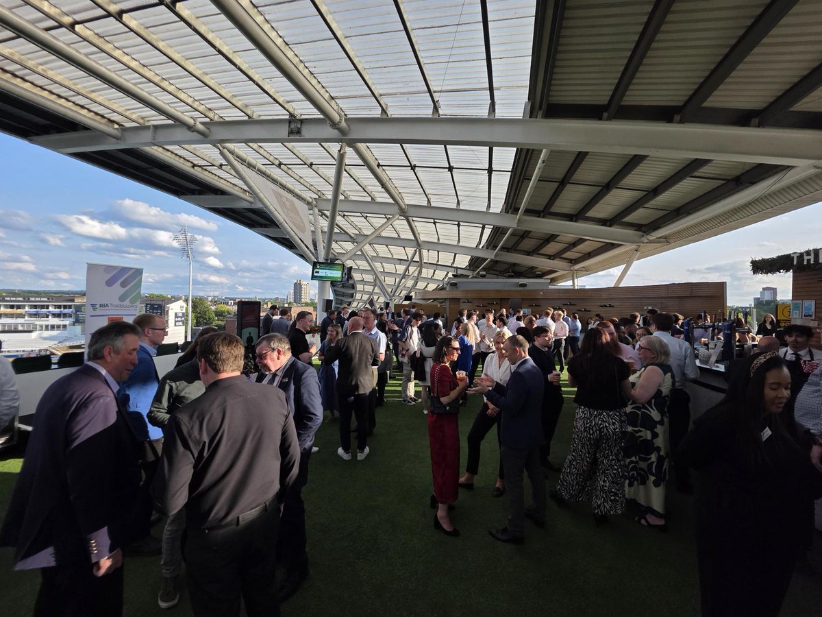 Blu_Wireless's tweet photo. Proud to be Silver Sponsors at the @railindustry Innovation Conference yesterday — great to connect with new ideas, talent & bold thinking powering the future of rail. Thanks to all who made it such an inspiring day! #RIA #RailInnovation #RailTech #BluWireless https://t.co/Q75wUM68cJ