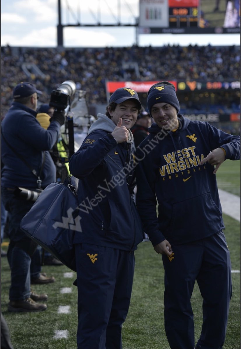 curlyhairedryan's tweet photo. Some of you guys may know him as one of the Founding Fathers of Ball Boys of America. I know him as my buddy Jordan. Happy birthday old man @jordan_meadows I’ll see you in Morgantown #BBOA #canuhearme #texasroadhouse #sayingnothing https://t.co/5JKyDnzfuj