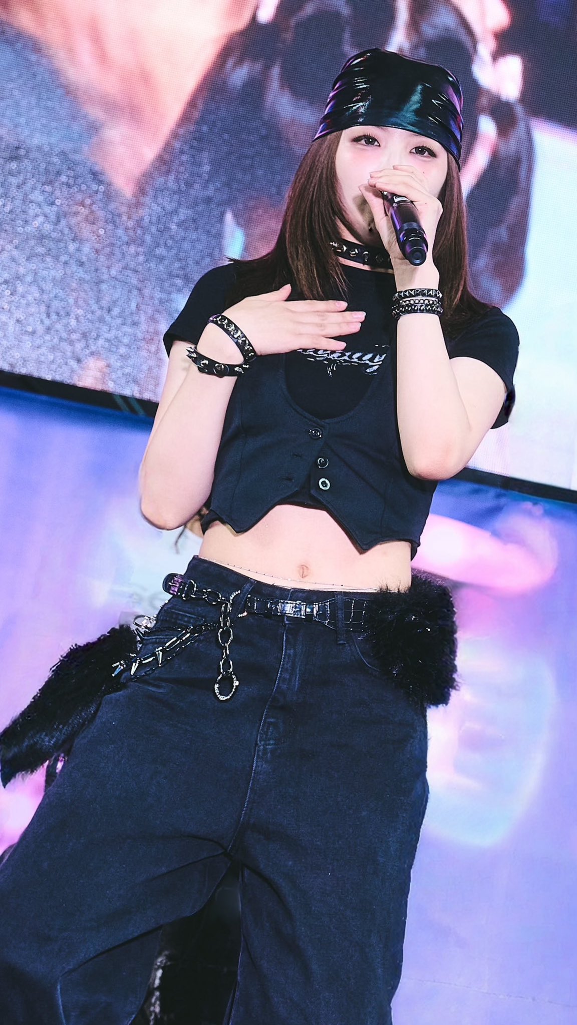 GtKG2fNbMAASPdb?format=jpg&name=large