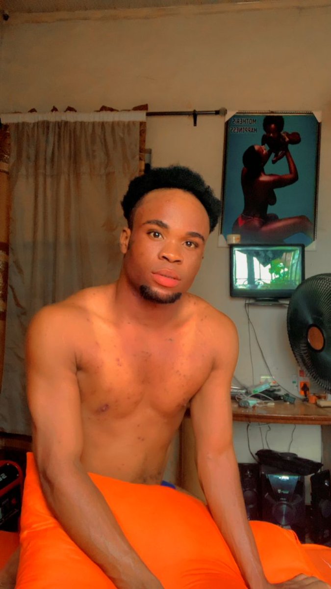 Stop asking me if I'm in a relationship or not. If you like me just join the team. The winner will be announced on the wedding day😒