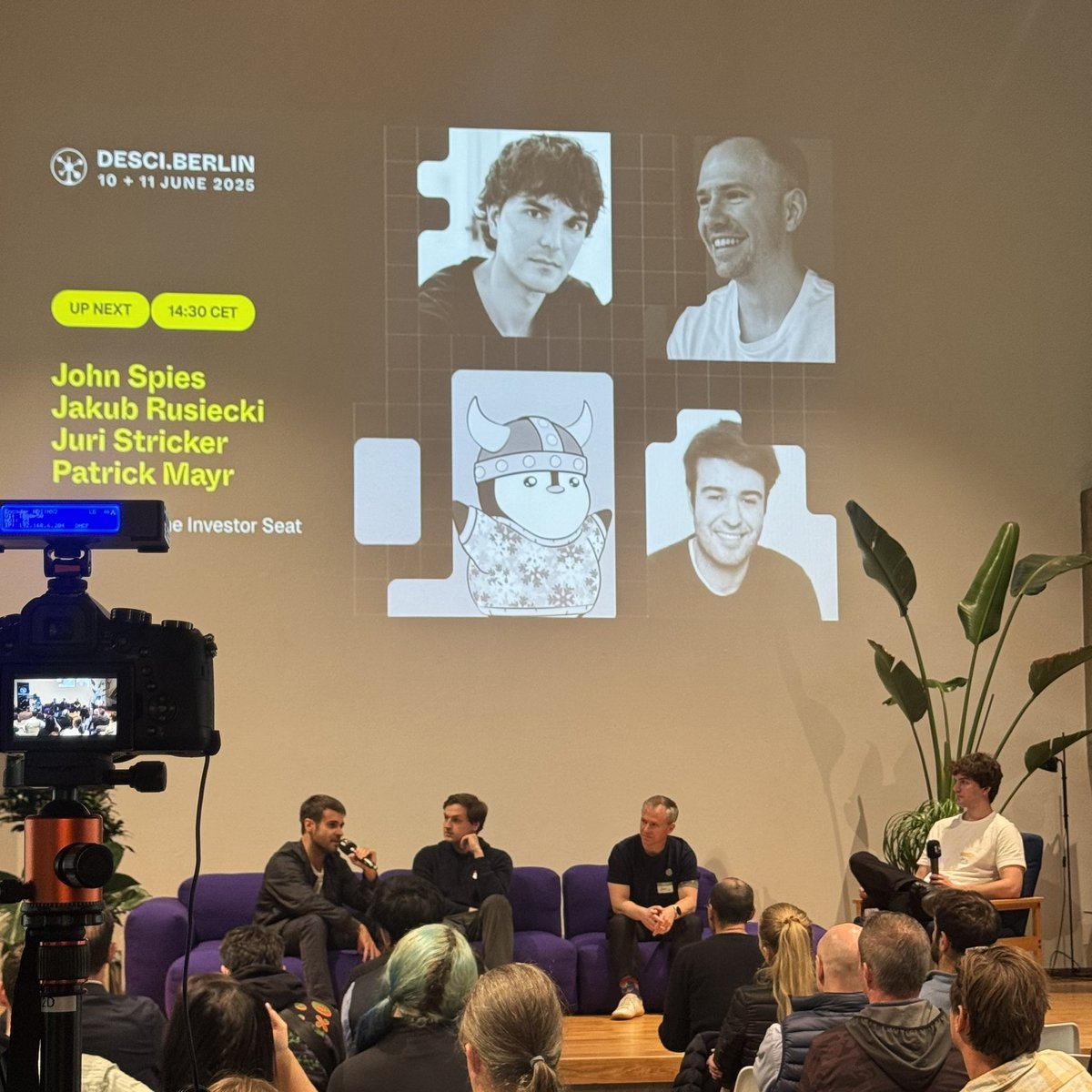 Great hosting the DeSci investor panel at <a href="/DeSciBerlin/">DeSci.Berlin</a>! Loved hearing insights from <a href="/jakub_rusiecki/">jakub rusiecki</a> (<a href="/1kxnetwork/">1kx</a> ), <a href="/pat_mayr/">Patrick Mayr</a> (<a href="/preludexyz/">Prelude</a>), and Juri from <a href="/signature_vc/">Signature Ventures</a> on the future of decentralized science investing

Thanks to <a href="/Molecule_dao/">Molecule</a> &amp; <a href="/BioProtocol/">Bio Protocol</a>  for hosting the event