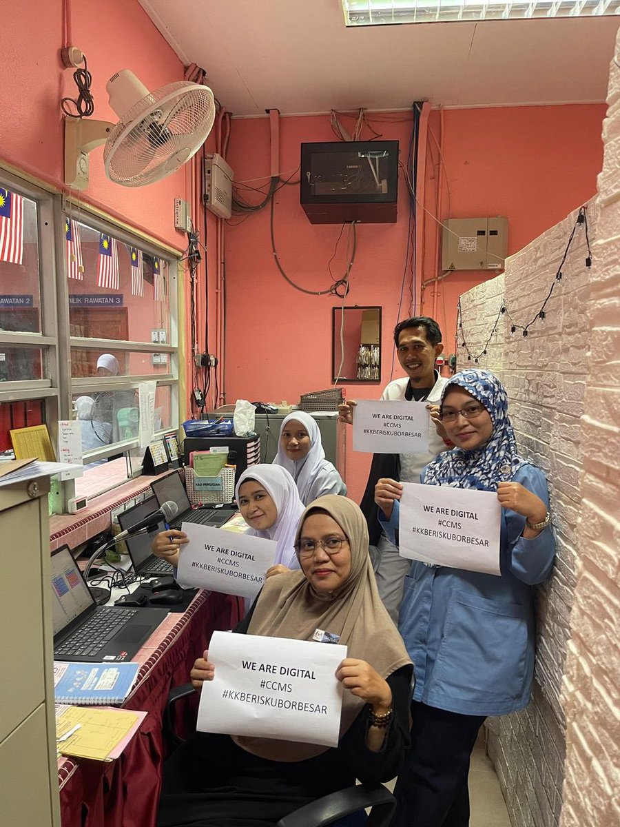 Salam Malaysia Madani ❤️🇲🇾❤️

Breaking news…..of sort.

More digital milestones this week! 4 more clinics in Kelantan are now LIVE with cloud-based system:

📍 Lundang Paku
📍 Perol
📍 Chiku 3
📍 Beris Kubor Besar

Kijo jadi laju, tok soh tunggu lamo… 💪🏻💪🏻

From coast to