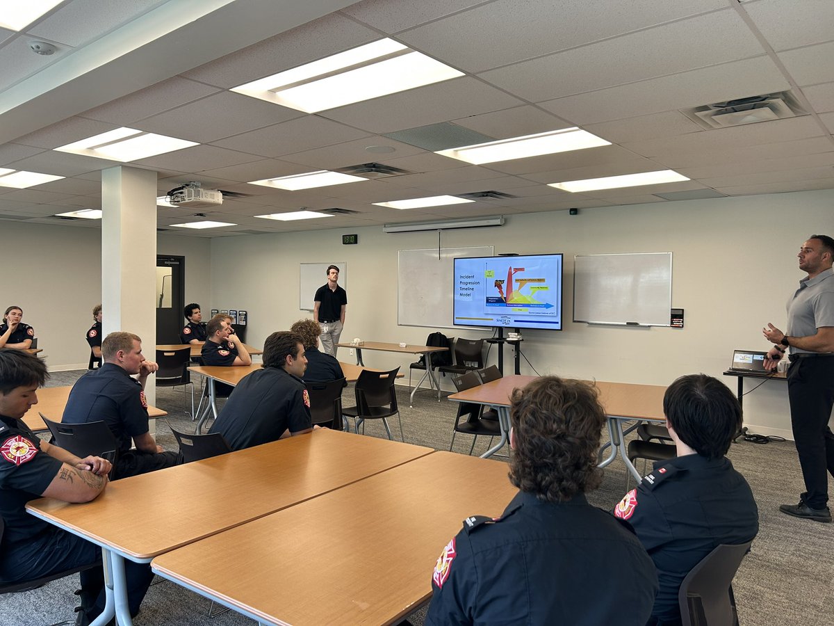GeorgianPre's tweet photo. Thank you @countyofsimcoe for welcoming the @georgiancollege semester 3 FIRE students for an emergency management presentation and site visit. 

We're excited to join @countyofsimcoe for the upcoming exercise. https://t.co/rBDQSyW1Th