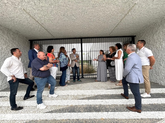 .<a href="/PsoeGranada/">PSOE Granada</a> pide al presidente <a href="/dipgra/">Diputación de Granada</a> que cumpla su palabra y finalice el edificio de usos múltiples de La Zubia

👉<a href="/fatimagabad/">Fatima Gomez Abad</a> cuestiona la tardanza de Rodríguez y lamenta que su “incapacidad para gestionar la sufra la ciudadanía”.
elindependientedegranada.es/politica/psoe-…