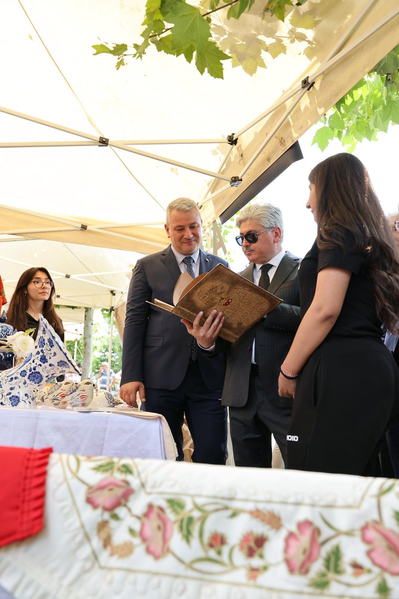 📚 Türkiye Yüzyılı Maarif Modeli kapsamında düzenlenen Dilimizin Zenginlikleri Yıl Sonu Şöleni ile evlatlarımızın Türkçeyi doğru, etkili ve zengin bir şekilde kullanmalarını teşvik ediyoruz.

Kültürümüze ve dilimize sahip çıkan tüm öğrenci ve öğretmenlerimizi kutluyorum.