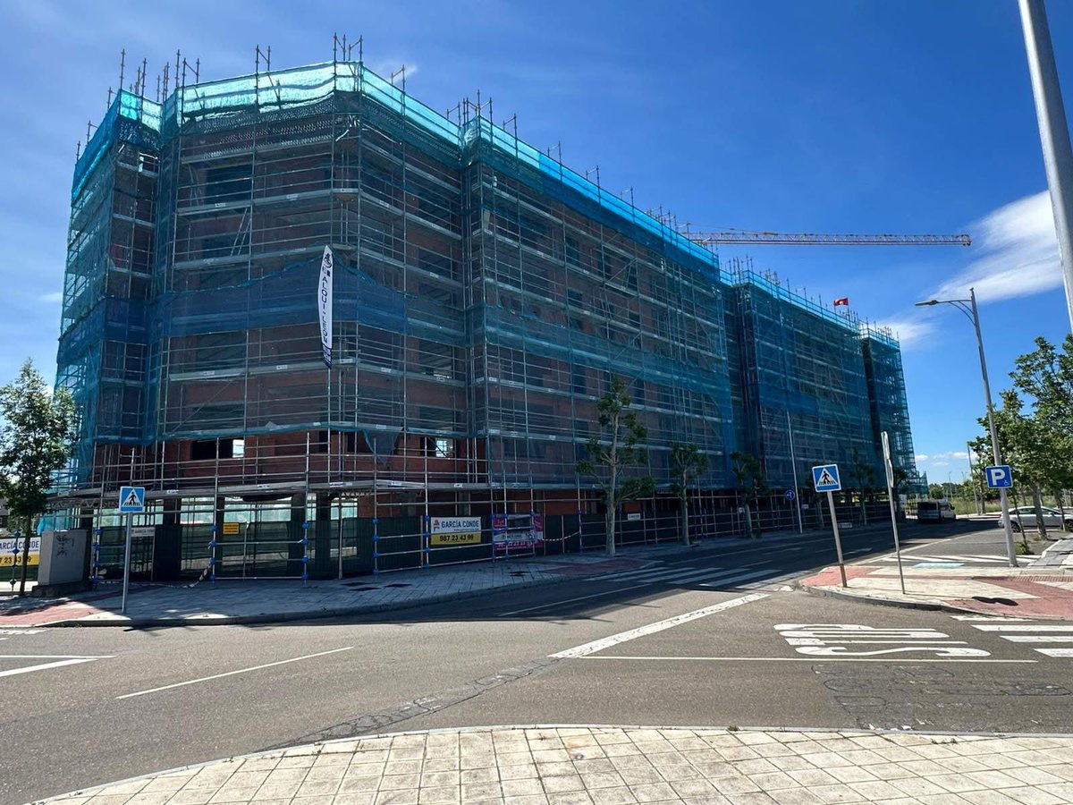 Todavía estás a tiempo: últimas 4 viviendas del Edificio Londres en la Lastra.
Con garaje, trastero y aerotermia. Visita nuestro piso piloto.
Infórmate en nuestras oficinas o en nuestra página web:
 inmobiliariar3.com/es/promo-26
#EdificioLondres #Obranueva #LaLastra #leonesp