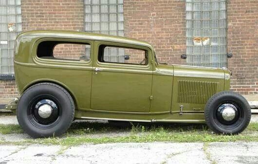 *
* *
32 Ford

|o{*}o|     🧐