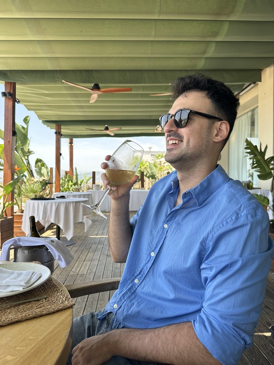 Adrián Romero tweet media