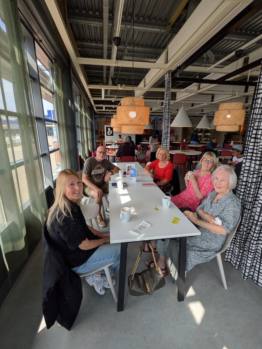 A lovely coffee morning today.  Thank you to our members for joining us! 😊