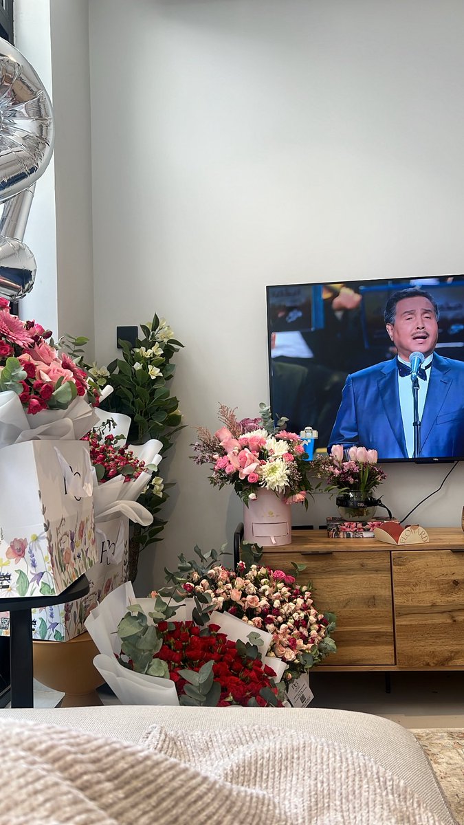 Chapter 27 begins 🌺