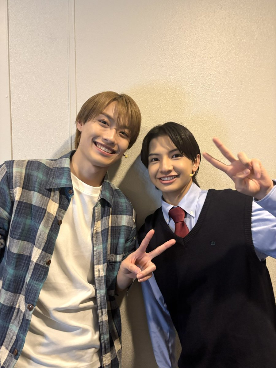 jr_official_X's tweet photo. 【 🎪Theater 】

#檜山光成 主演 #久保廉 出演 舞台💜❤️
『 揺れるはざまのトラベラーズ 』
本日 東京公演初日を迎えました‼︎🗼✨

日向と碧生の揺らぎをお楽しみください🤜🏻🤛🏻

最後までよろしくお願いします🇬🇧🫨🎶

#少年忍者
#揺れはざ https://t.co/T3SVtp07qy