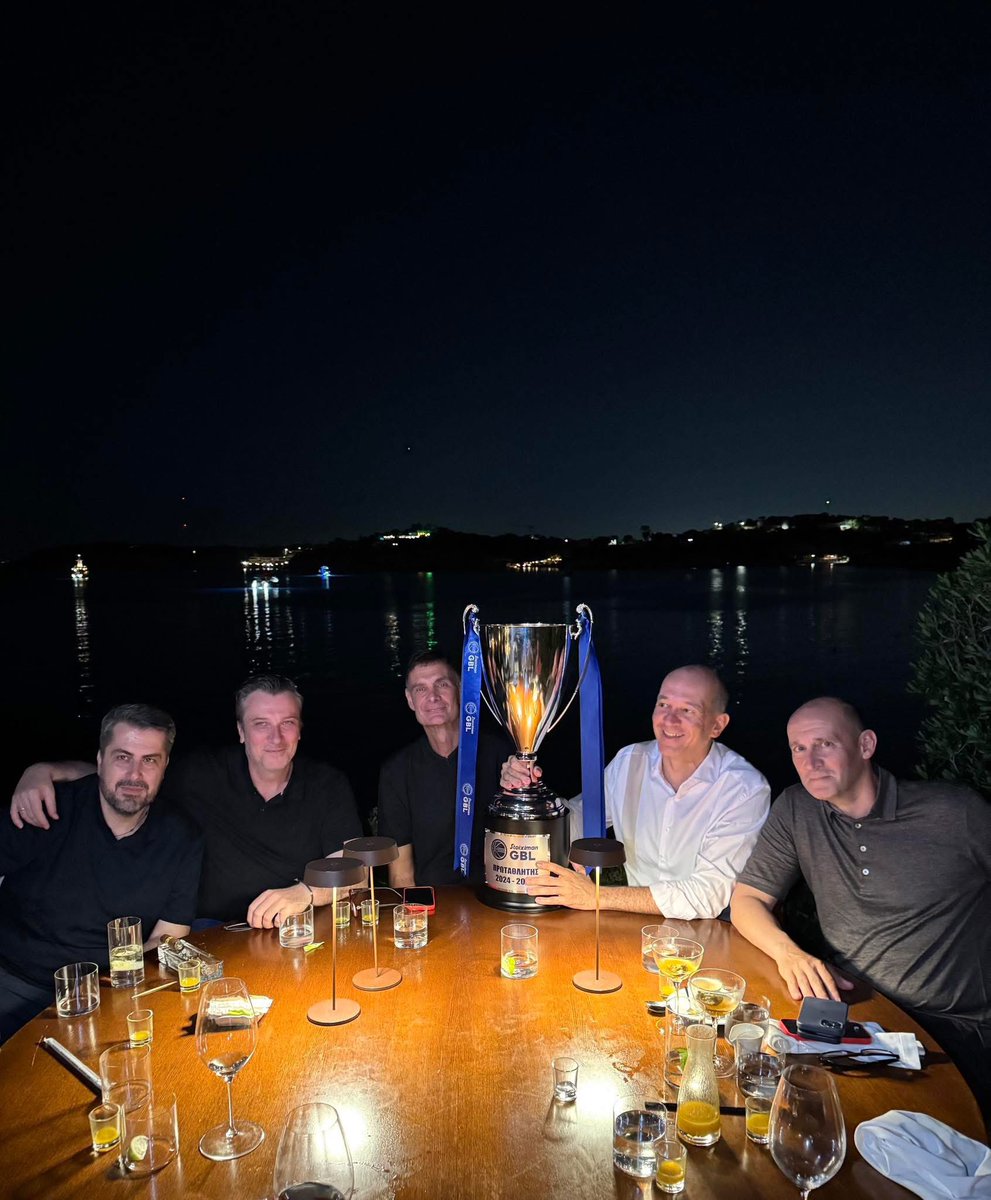 YPolemis's tweet image. Δέκα λεπτά μακριά από το Σούνιο… 
#OlympiacosBC @Olympiacos_BC