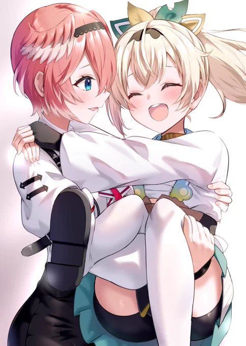 「ルイ姉抱っこ～!」 「はいはい」 ルイ姉、いろはちゃんお誕生日おめでとう! #風に揺れる鷹嶺の花