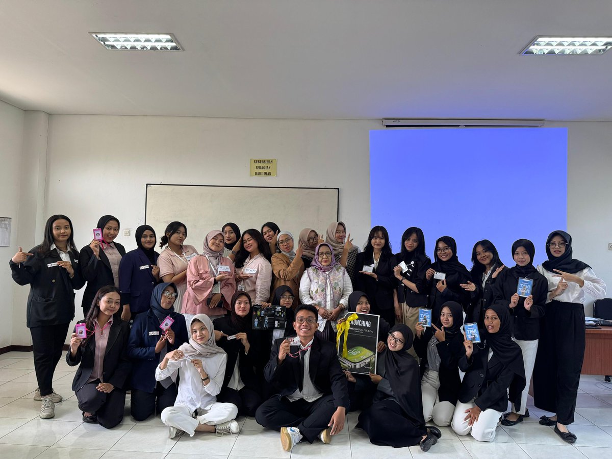 Putri Intan tweet media