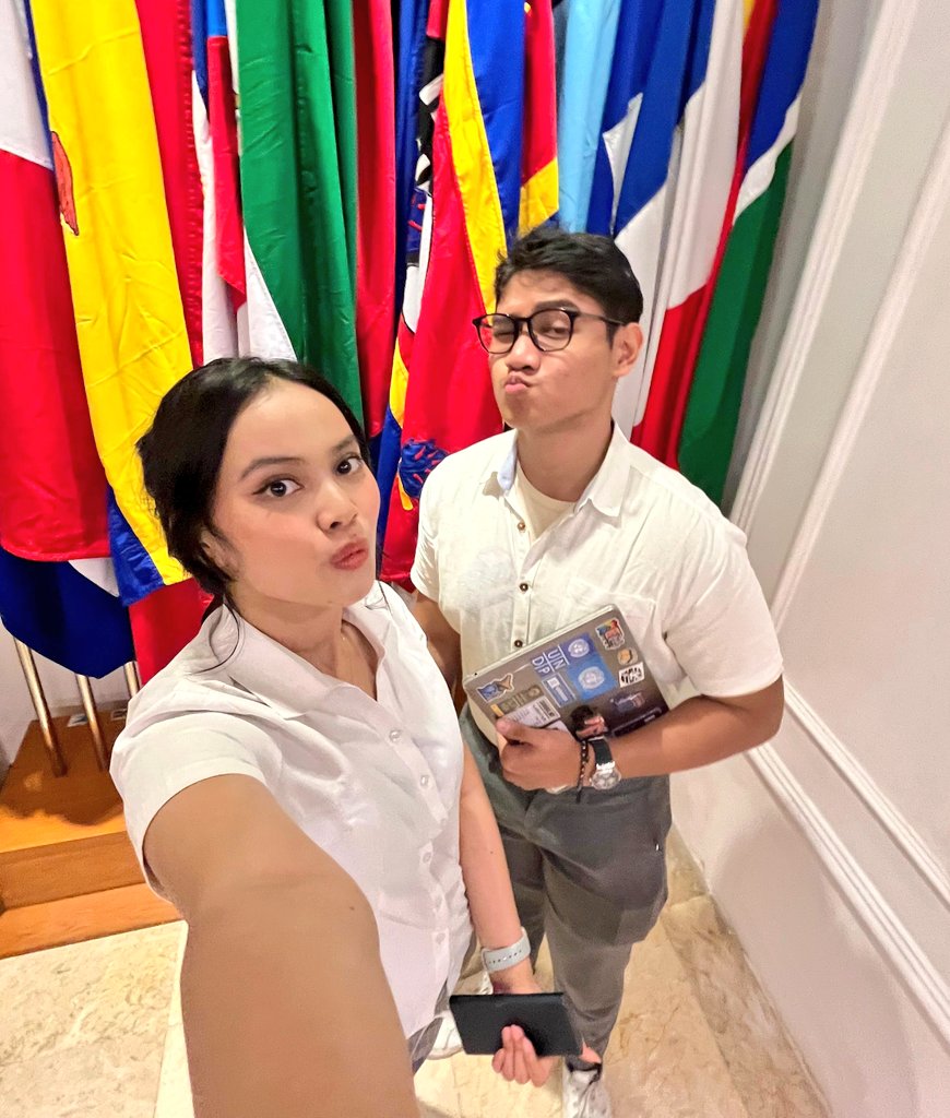 Kata mbak ***, me and chalila adalah asean political-security babes :3