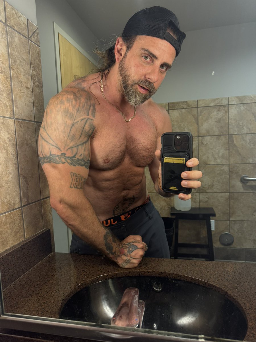 XavierMuscle (28k)💪🏼 tweet media