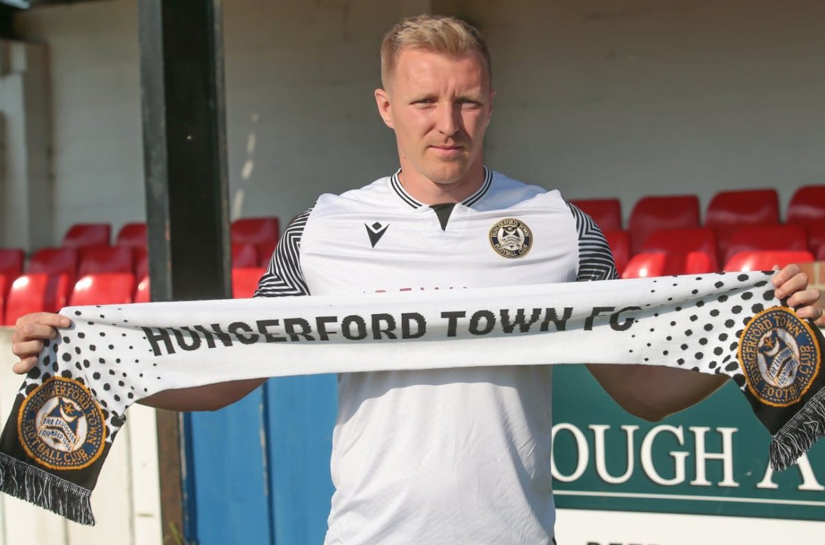 Hungerford Town FC (@hungerfordtown) on Twitter photo Two years ago Today these two absolute legends signed for us! With over 150 appearances between them its <a href="/bradhooperr6/">Brad Hooper</a> & <a href="/JoeShep4/">Joe Shepherd</a>
The will both be back at Bulpit Lane next season, the rumour is two more players will be joining them. Find out who they are later this week... Two years ago Today these two absolute legends signed for us! With over 150 appearances between them its <a href="/bradhooperr6/">Brad Hooper</a> & <a href="/JoeShep4/">Joe Shepherd</a>
The will both be back at Bulpit Lane next season, the rumour is two more players will be joining them. Find out who they are later this week...