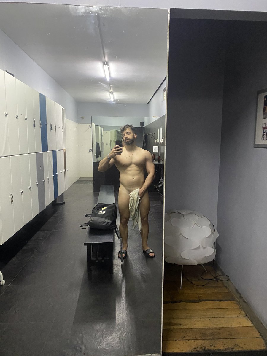 Hot!
onlyfans.com/helderfuturo/c3