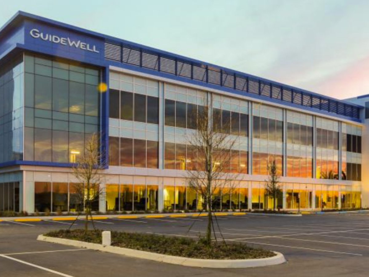 📢 Florida just added another name to the Fortune 500! GuideWell, parent company of Florida Blue, debuts at No. 136 with $33B in revenue. 💼📈

See all the Fortune 500 2025 List: 50pros.com/fortune500

#Fortune500 #GuideWell #FloridaBlue