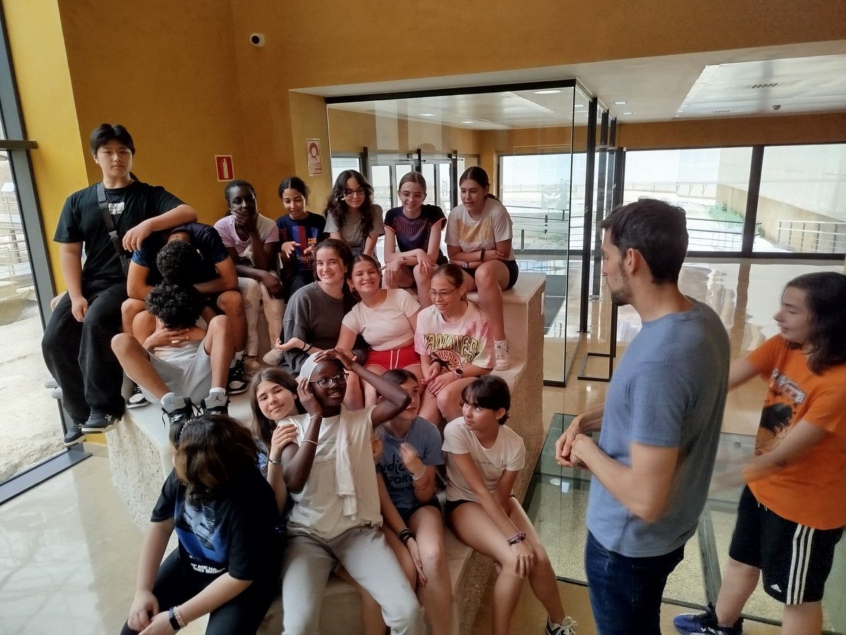 IES PABLO SERRANO tweet media