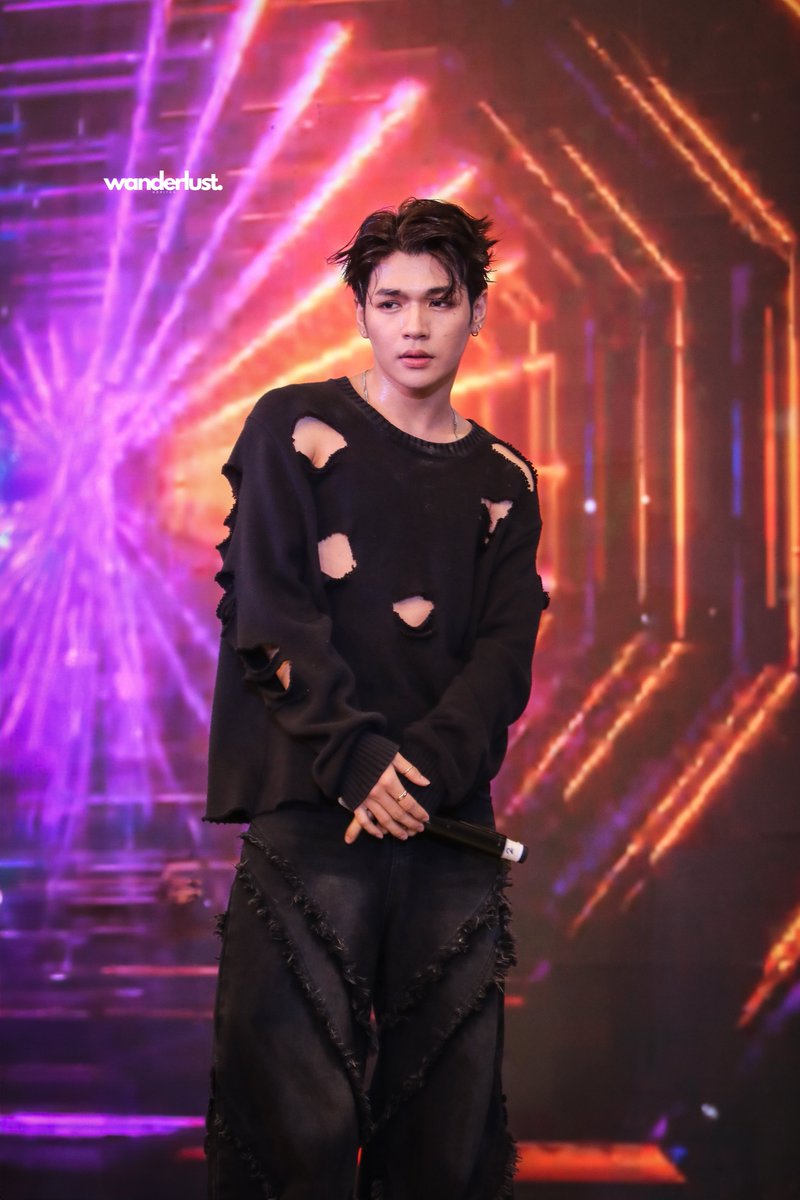 250608 HORI7ON KIM @ PPOP FANFEST
📍 SM Annex Atrium

#HORI7ON #호라이즌 
<a href="/HORI7ONofficial/">HORI7ONofficial</a> 
#HORI7ON_KIM #KIM