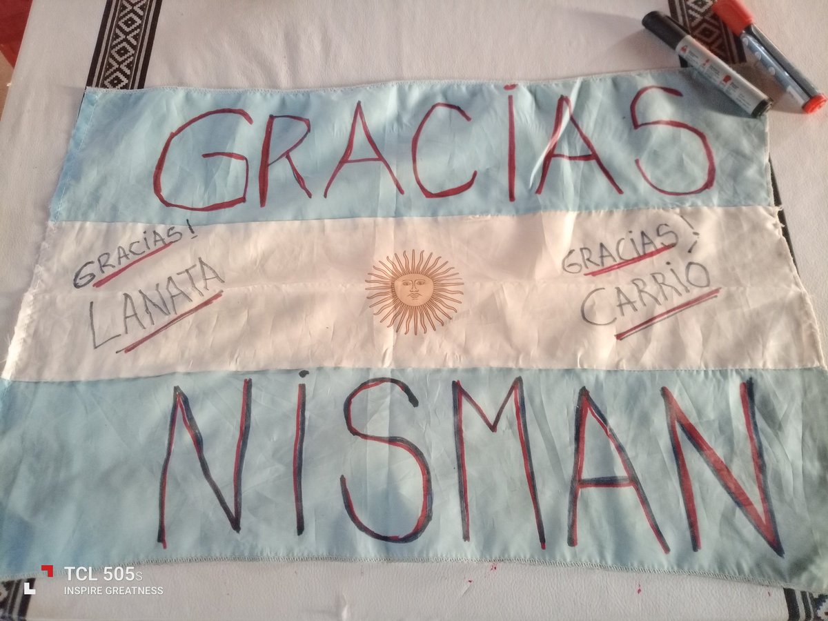 Hoy vivimos en un país mas justo!! Gracias NISMAN, Gracias <a href="/elisacarrio/">Elisa Lilita Carrió</a>  y Gracias al gran Jorge Lanata 💪😁🇦🇷 #CristinaPresa es JUSTICIA !!