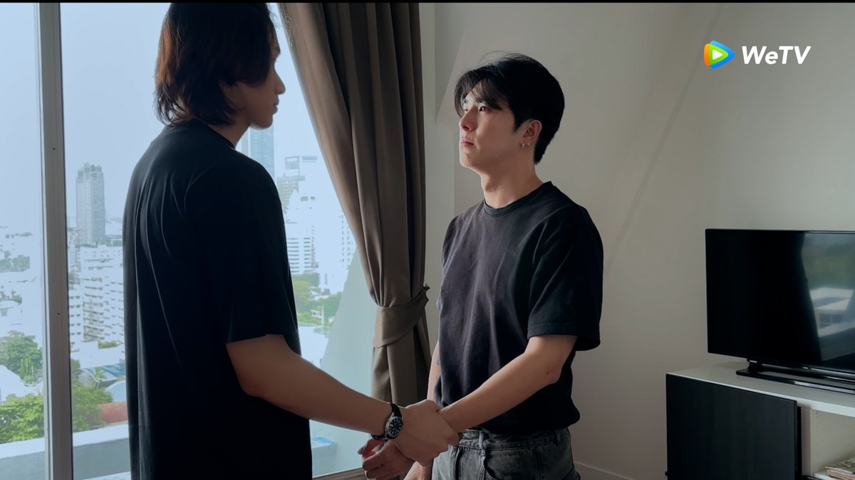 Top Form กอดกันมั้ย นายตัวท็อป tweet media