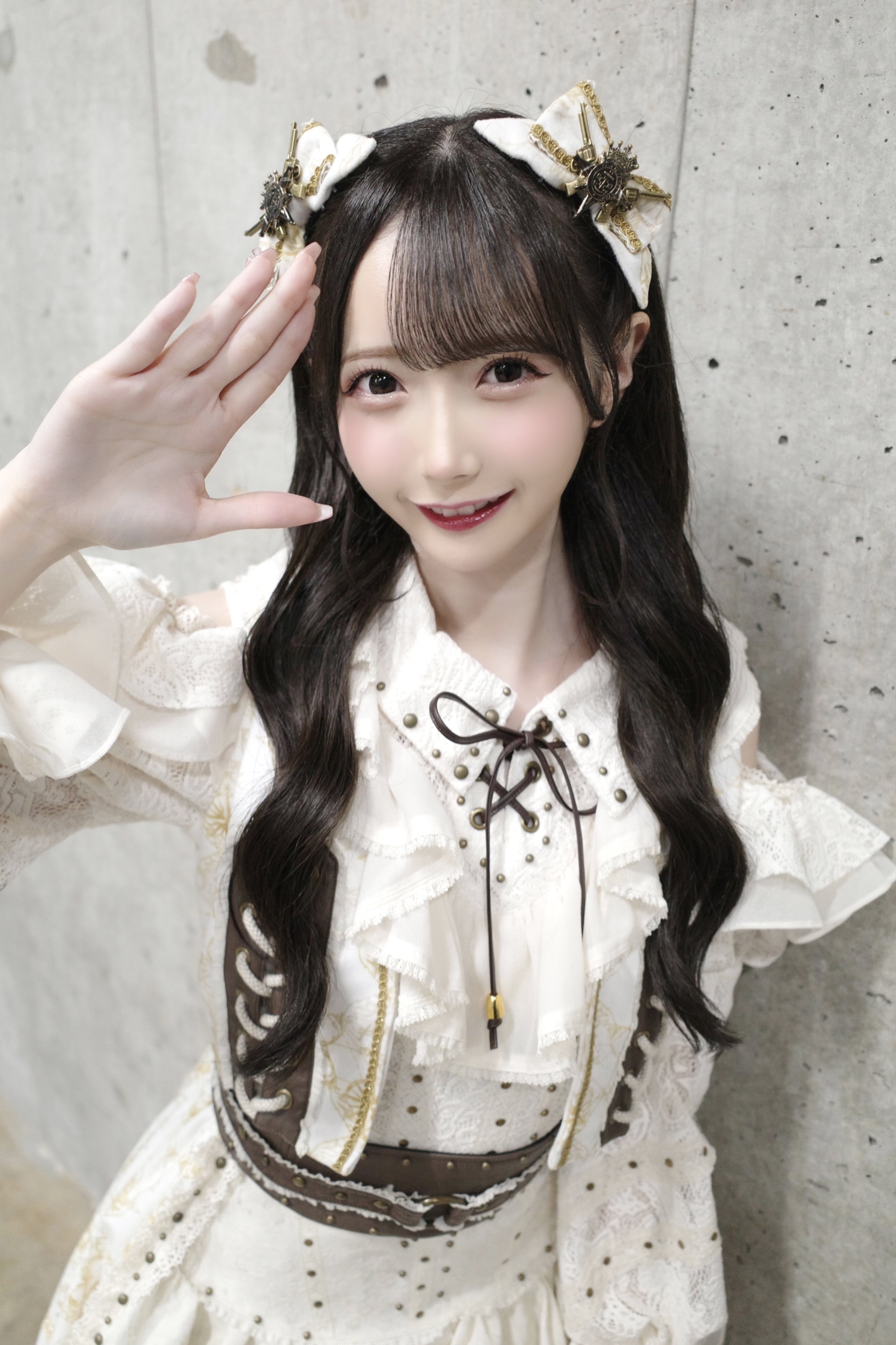 即納！最大半額！ 早耶 谷崎 on  X: アイドル