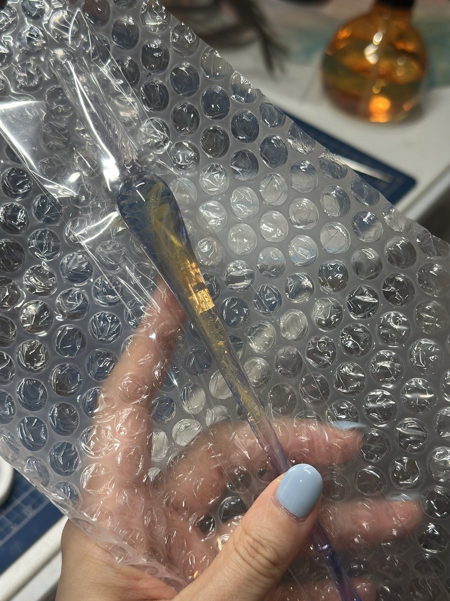 とわ様の作品届きました〜！

繊細で、光に透ける感じが本当に美しい❤️
実物、本当にびっくりするほど綺麗で…写真じゃ全然伝わらない😭✨

<a href="/s_towa/">とわ</a>