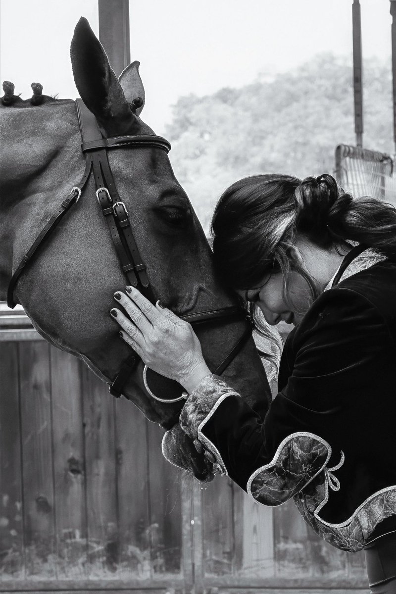 En conexión con #CugarPaz #caballo editorial  #IR by #VA <a href="/virginiaabzueta/">VA</a> 
#Asturias #YeguadaFincaMaeza