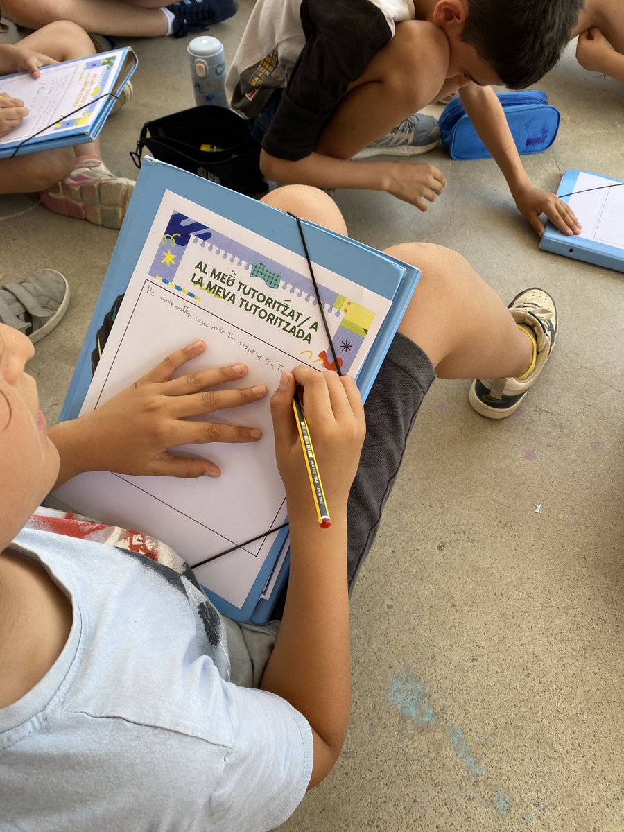 Escola Els Picots tweet media