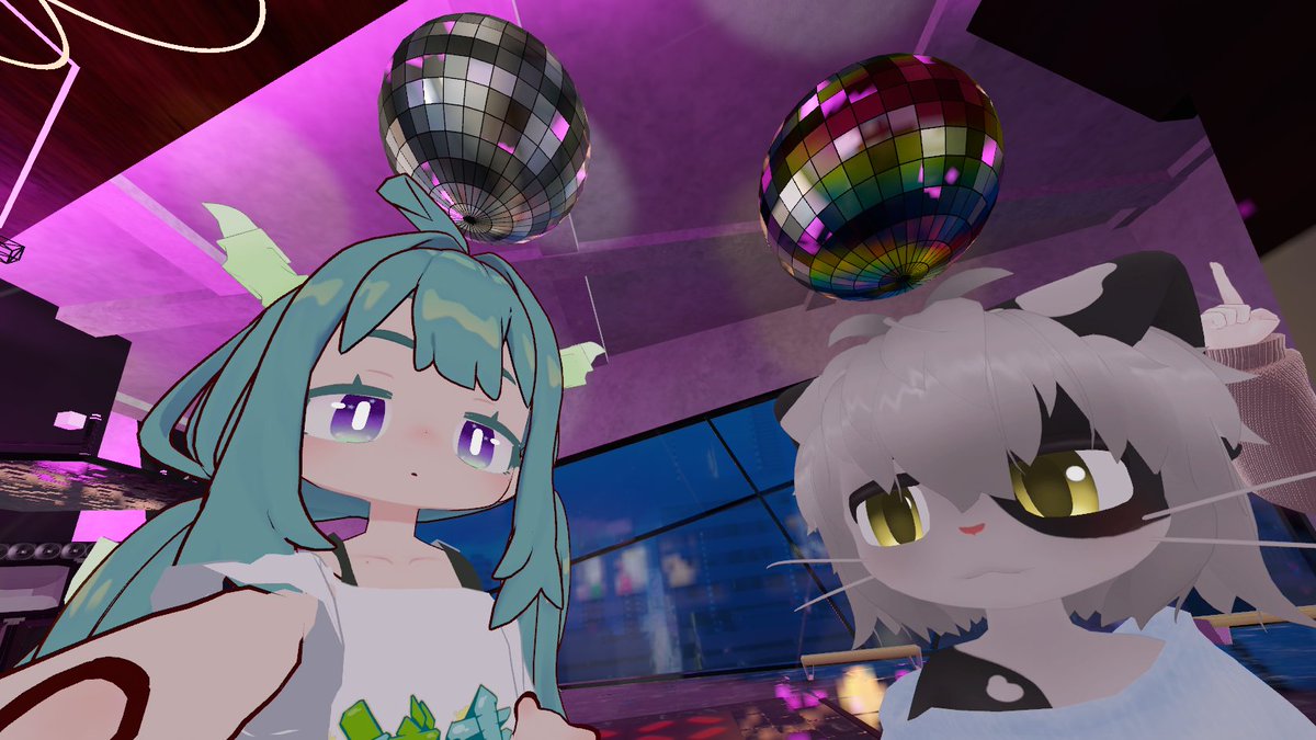 にゅうびさんとおそろのだまこやさんのミラーボールヘイロー。これがパリピってやつか