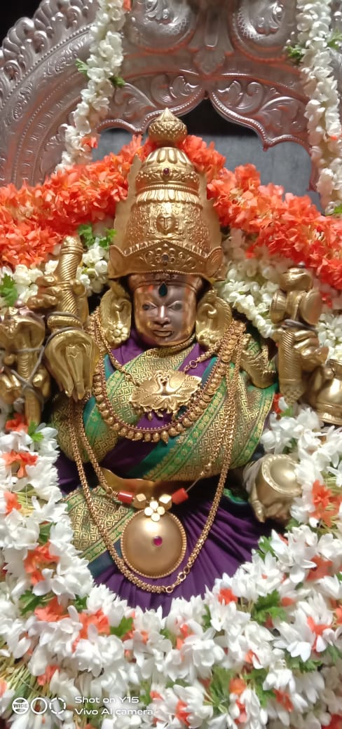 MysuruNannuru's tweet image. ಚಾಮುಂಡೇಶ್ವರಿ ಅಮ್ಮನ ಇಂದಿನ ಅಲಂಕಾರ.!