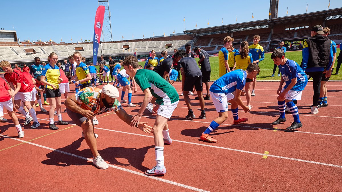 Onderzoek wijst uit: impact op jongeren én samenleving via 𝗖𝗼𝗺𝗺𝘂𝗻𝗶𝘁𝘆 𝗖𝗵𝗮𝗺𝗽𝗶𝗼𝗻𝘀 📋 

Uit onafhankelijk onderzoek van BMC blijkt dat het jongerenprogramma Community Champions niet alleen jongeren zelf vooruithelpt, maar ook aantoonbaar maatschappelijk én