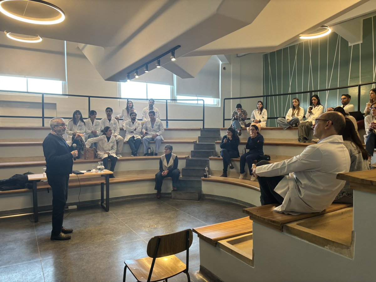 Nefrologia HC (@nefrohc) on Twitter photo Conversatorio con Residentes y Postgrados: El equipo de salud. Gracias Juan Dapueto <a href="/jdapueto/">Juan Dapueto</a> y Mercedes Viera <a href="/AzpirozViera/">Mercedes Viera Azpiroz 💜</a> por acompañarnos Conversatorio con Residentes y Postgrados: El equipo de salud. Gracias Juan Dapueto <a href="/jdapueto/">Juan Dapueto</a> y Mercedes Viera <a href="/AzpirozViera/">Mercedes Viera Azpiroz 💜</a> por acompañarnos