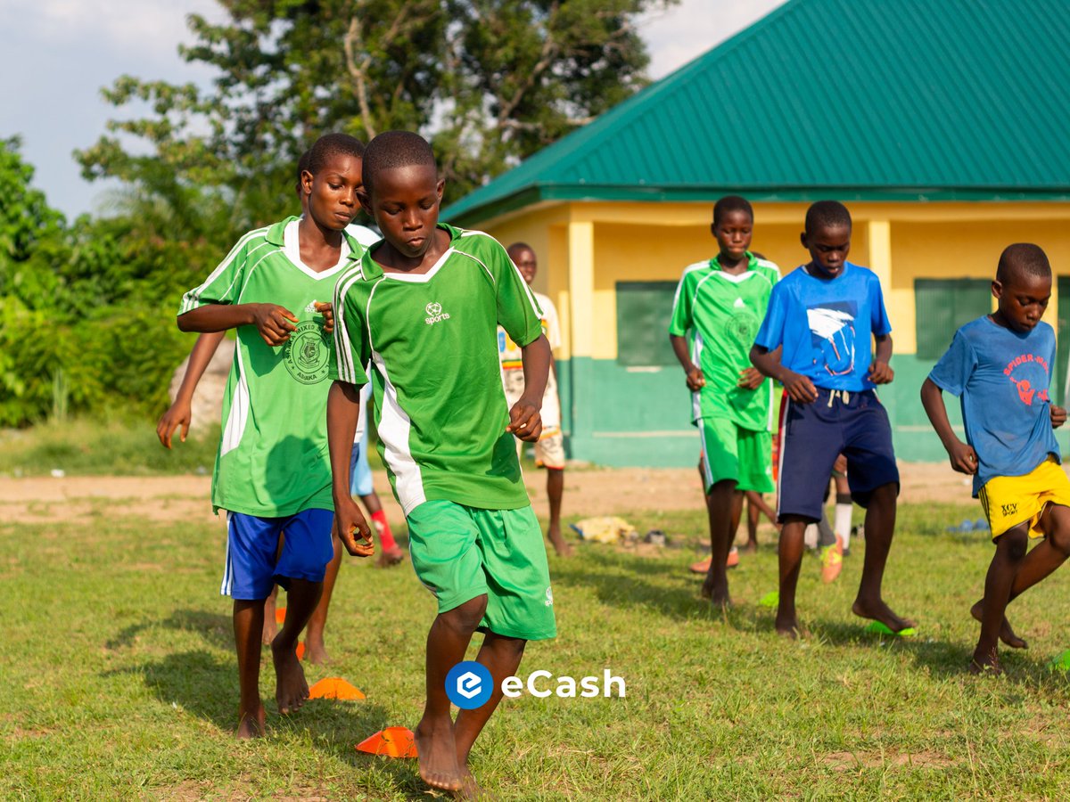 Home Of Ballers (@homeofballers1) on Twitter photo Pictures from our training sessions as we kicked off the Home Of Ballers Football Development Project for kids in rural communities.
Official Sponsors: <a href="/eCashNigeria/">eCashNigeria</a> Pictures from our training sessions as we kicked off the Home Of Ballers Football Development Project for kids in rural communities.
Official Sponsors: <a href="/eCashNigeria/">eCashNigeria</a>