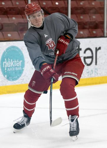 USHL: Barnhill puts best foot forward at NHL Combine

telegraphherald.com/sports/local_s…