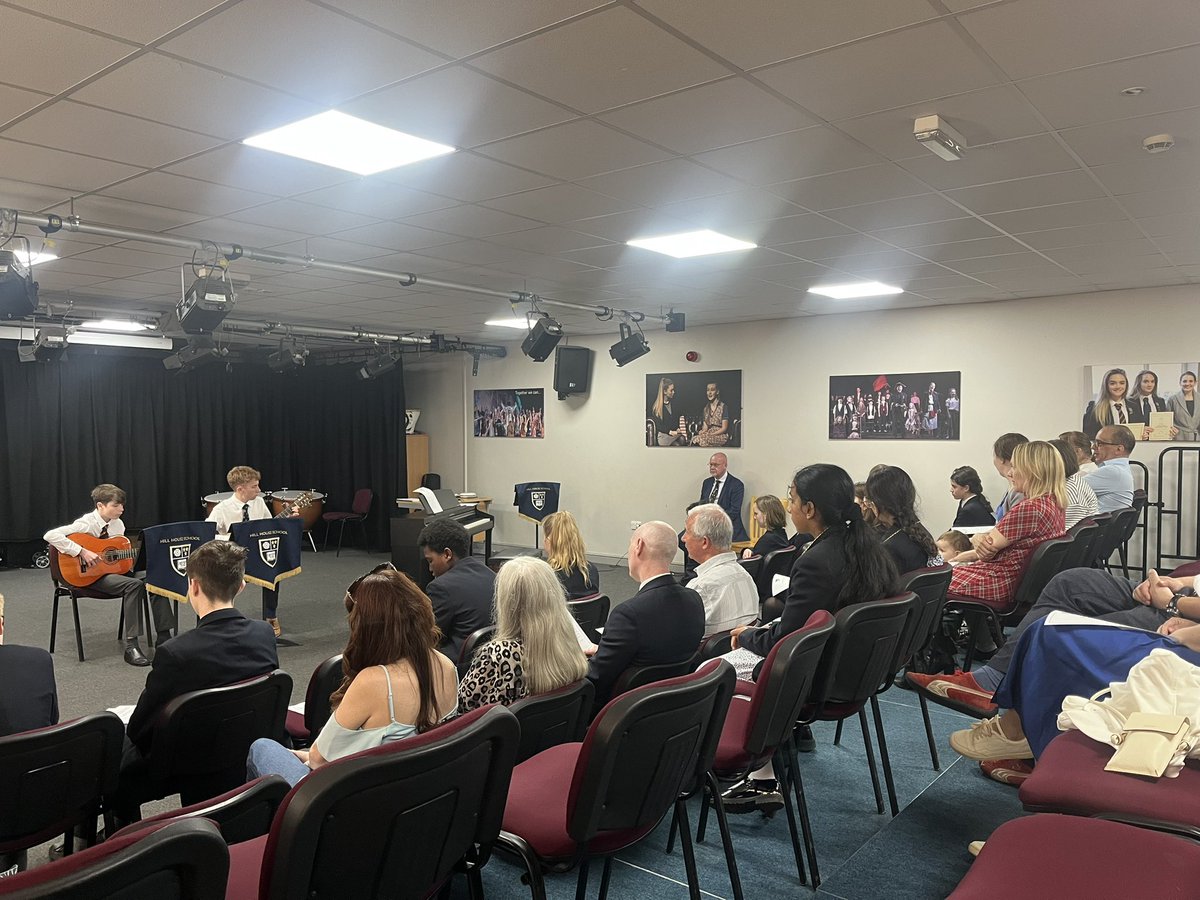 Another great Lunchtime Spotlight Concert in progress! 
<a href="/MusicSouthYorks/">Music:SouthYorkshire</a> #doncasterisgreat