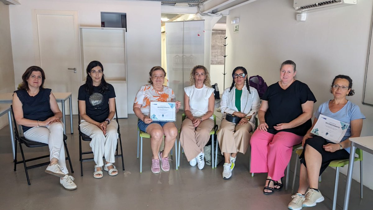 SaludAxarquía (@saludaxarquia) on Twitter photo Profesionales de enfermería y trabajo social #UGC de #TorredelMar están desarrollando dos iniciativas, un taller para cuidadoras y un grupo para una #caminatasaludable, fortaleciendo la importancia buenos cuidados salud, fomentando #ActividadFísica.
<a href="/saludand/">Consejería de Salud y Consumo</a>
<a href="/VidaSaludAnd/">Promoción de Vida Saludable en Andalucía</a> Profesionales de enfermería y trabajo social #UGC de #TorredelMar están desarrollando dos iniciativas, un taller para cuidadoras y un grupo para una #caminatasaludable, fortaleciendo la importancia buenos cuidados salud, fomentando #ActividadFísica.
<a href="/saludand/">Consejería de Salud y Consumo</a>
<a href="/VidaSaludAnd/">Promoción de Vida Saludable en Andalucía</a>