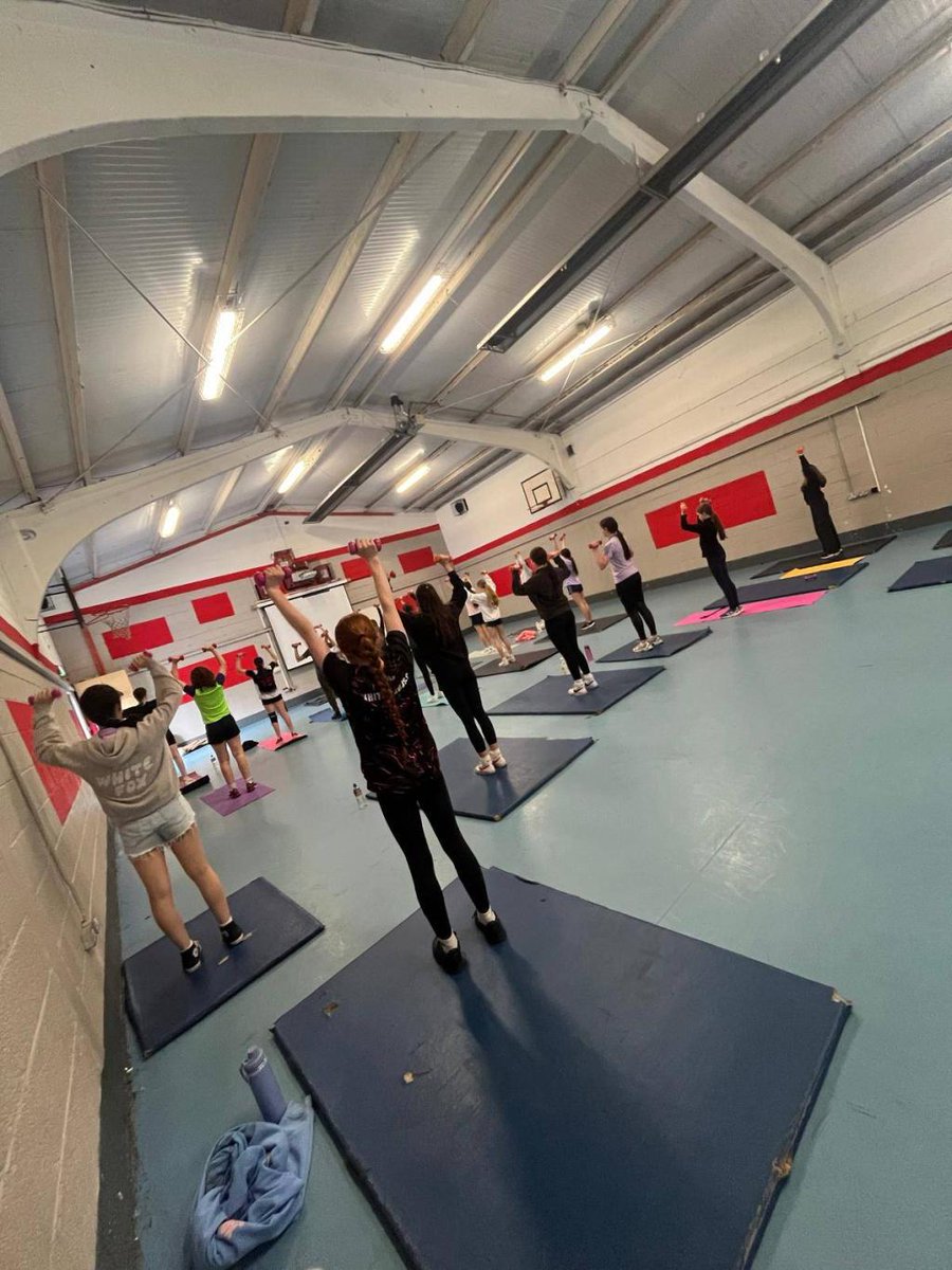 Bhí tús iontach le Coláiste an tSamhraidh 25 inné! Leanann an spraoi ar aghaidh inniu!