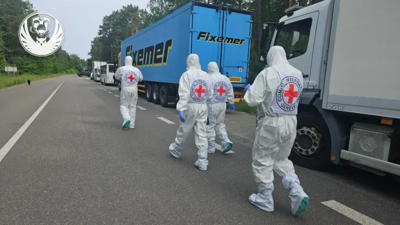 HavryshkoMarta's tweet image. Ukraine has finally accepted the first batch of its fallen soldiers' bodies — 1,212 in total. In return, 27 bodies were handed over to the Russians. 
The proportions are staggering.