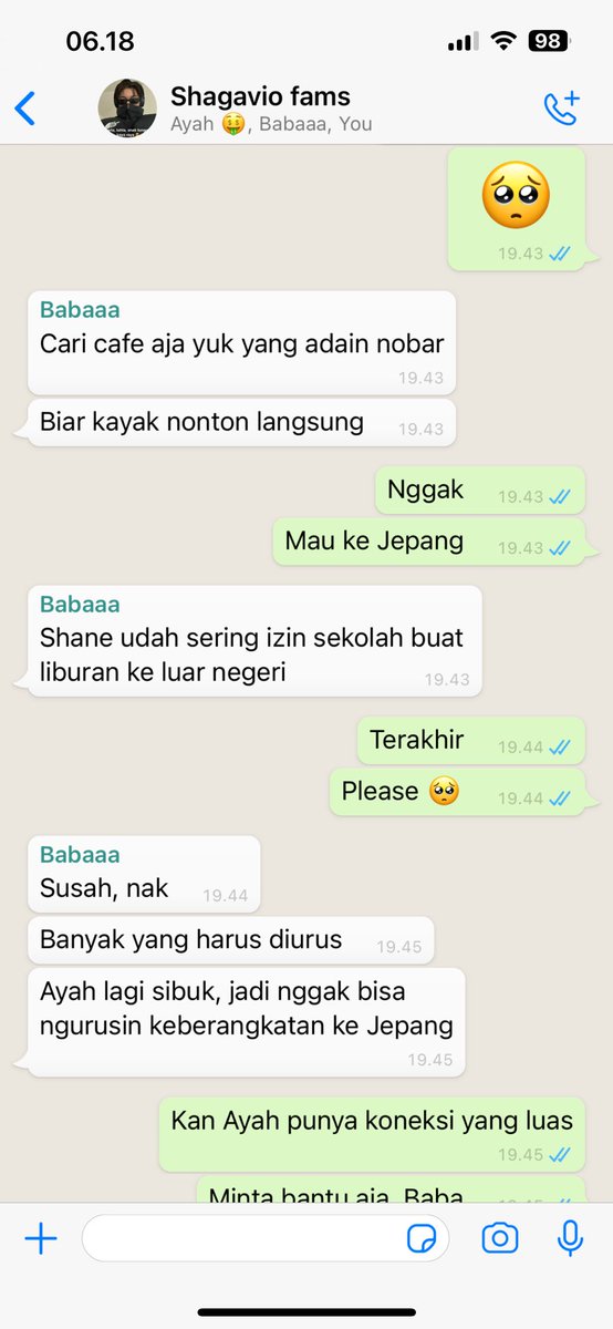 xxlovely24's tweet photo. Ketika Shane pengen nonton timnasz ke Jpn!

Vinco, Arbe, &amp; Shane (besar)
Cw // bxb https://t.co/p6KJQO6KDp